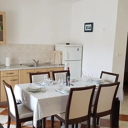 Jakov Apartment Basina