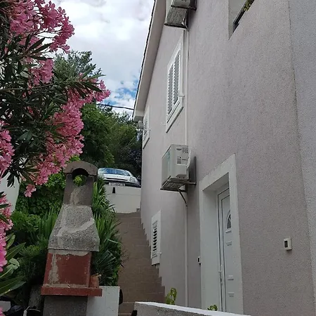 Jakov Apartment *