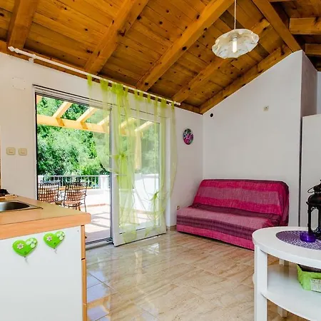 Apartment Jakov *